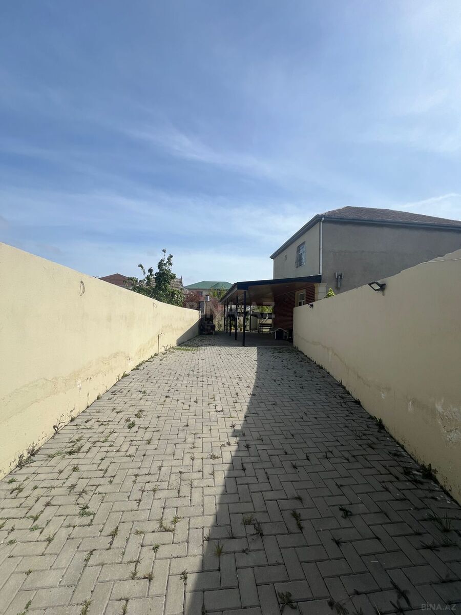 Satılır 6 otaqlı həyət evi 188 m²