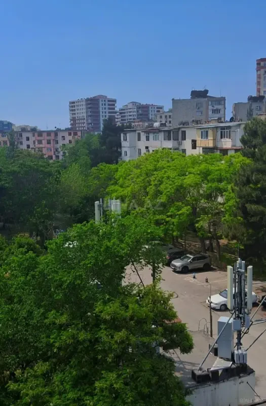 Kirayə verilir 2 otaqlı mənzil 60 m²