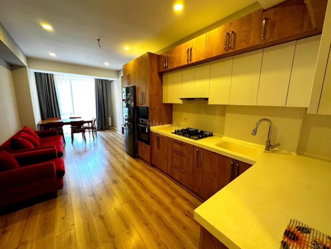 Satılır 4 otaqlı mənzil 126 m²