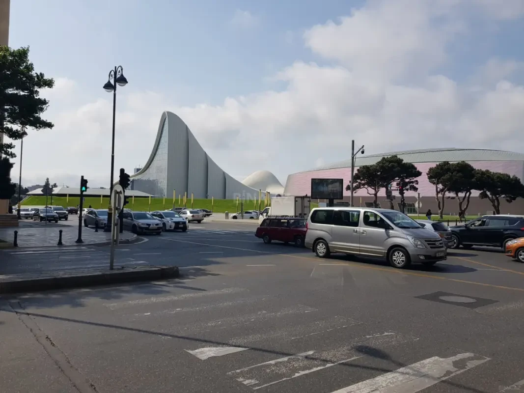Kirayə verilir 2 otaqlı mənzil 55 m²