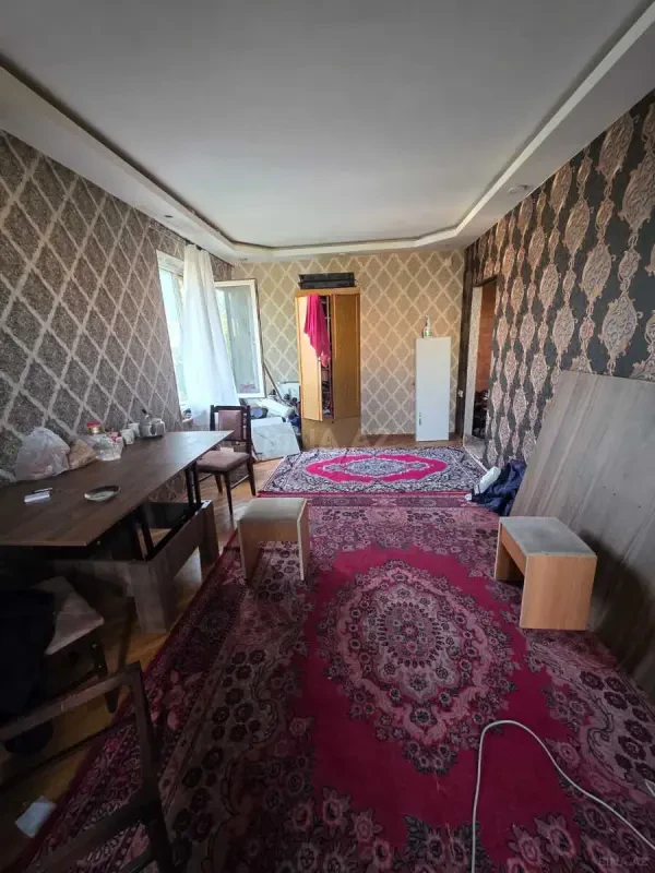 Satılır 2 otaqlı mənzil 47 m²