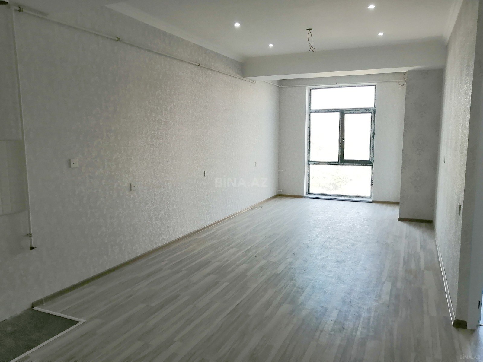 Satılır 2 otaqlı mənzil 61 m²