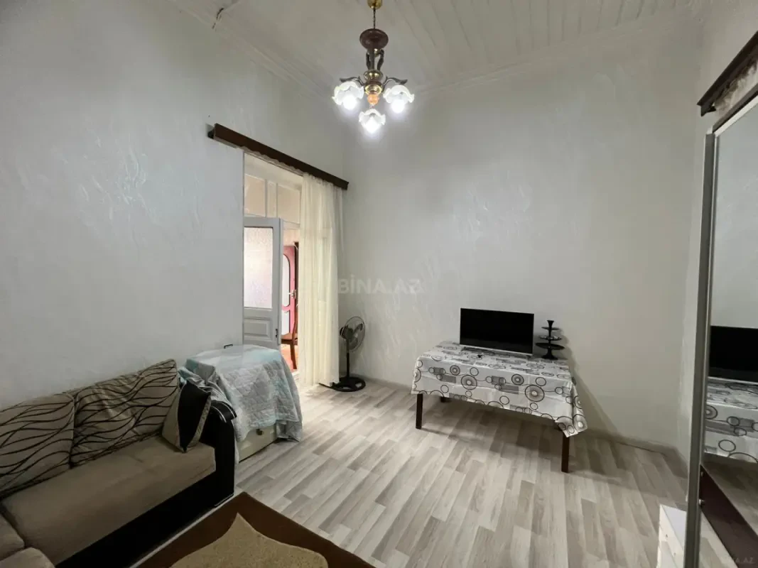 Kirayə verilir 2 otaqlı mənzil 60 m²