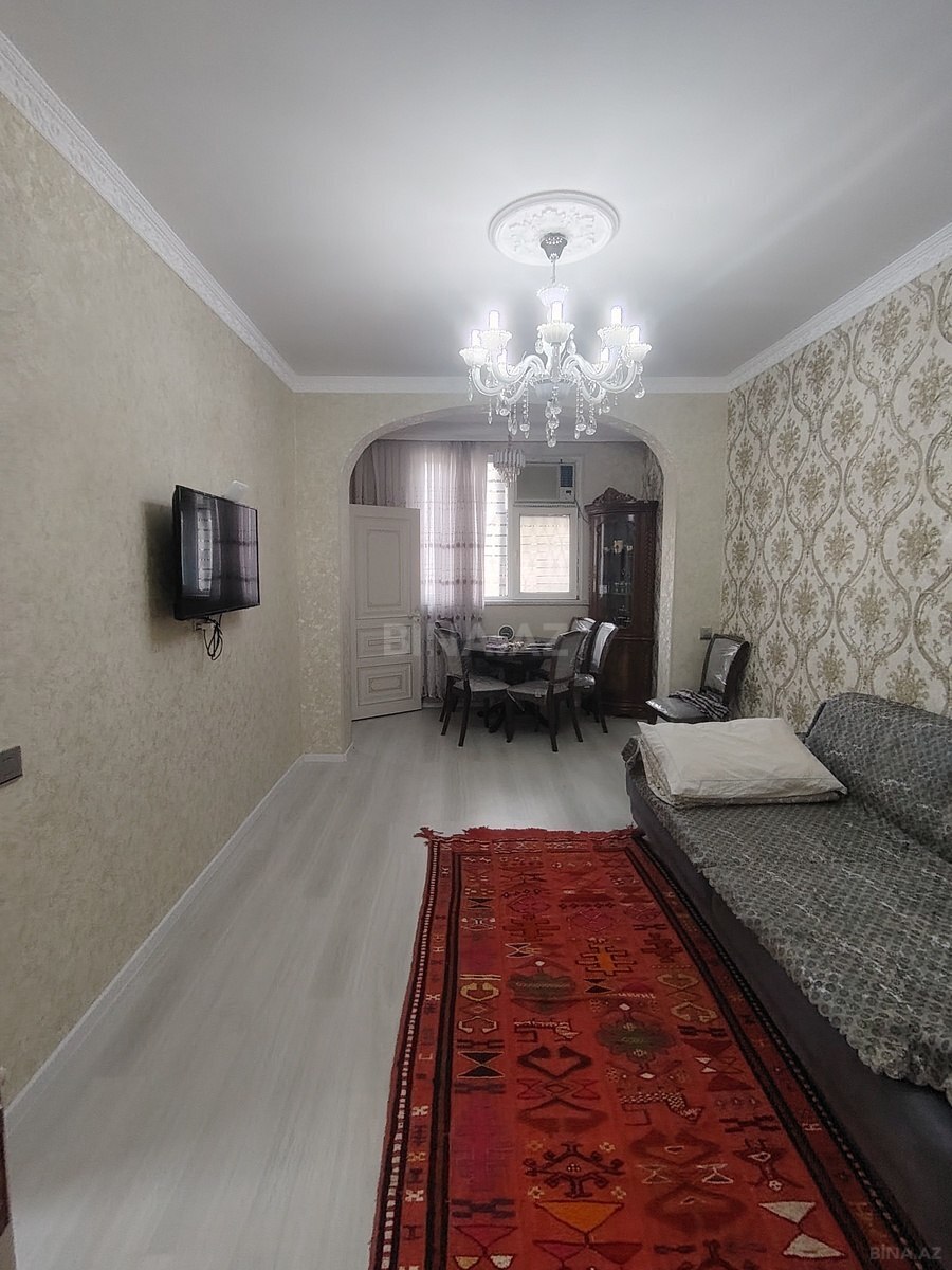 Satılır 2 otaqlı mənzil 60 m²