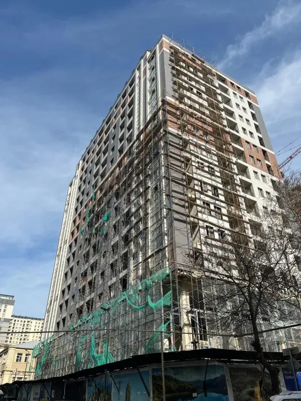 Satılır 1 otaqlı mənzil 42 m²