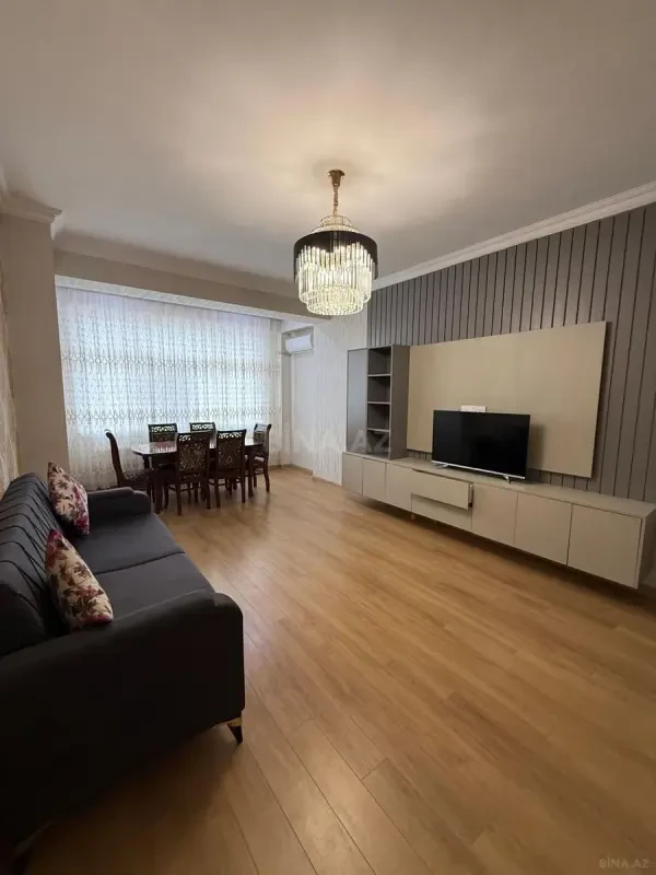 Kirayə verilir 3 otaqlı mənzil 106 m²