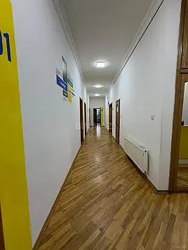 Kirayə verilir 11 otaqlı ofis 350 m² — Bakı 11 otaq 350.00 m²