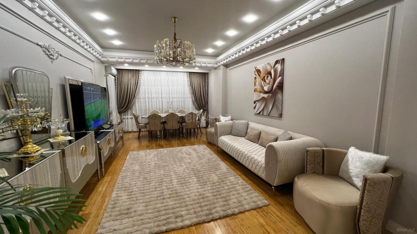 Kirayə verilir 3 otaqlı mənzil 140 m²