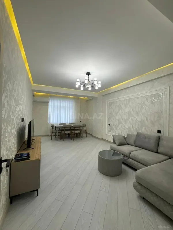 Kirayə verilir 2 otaqlı mənzil 70 m²