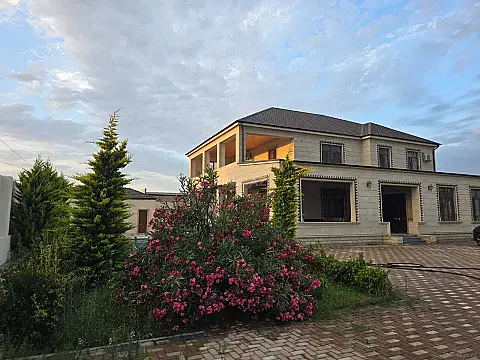 Satılır 7 otaqlı həyət evi 400 m² — Bakı, Şüvəlan 7 otaq 400.00 m²