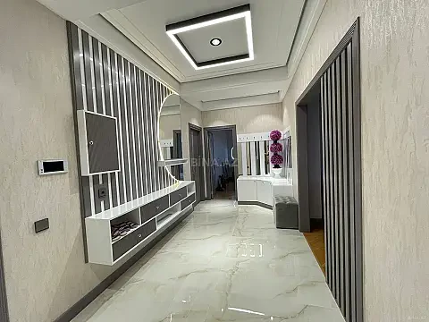Kirayə verilir 3 otaqlı mənzil 180 m² — Bakı 3 otaq 180.00 m²