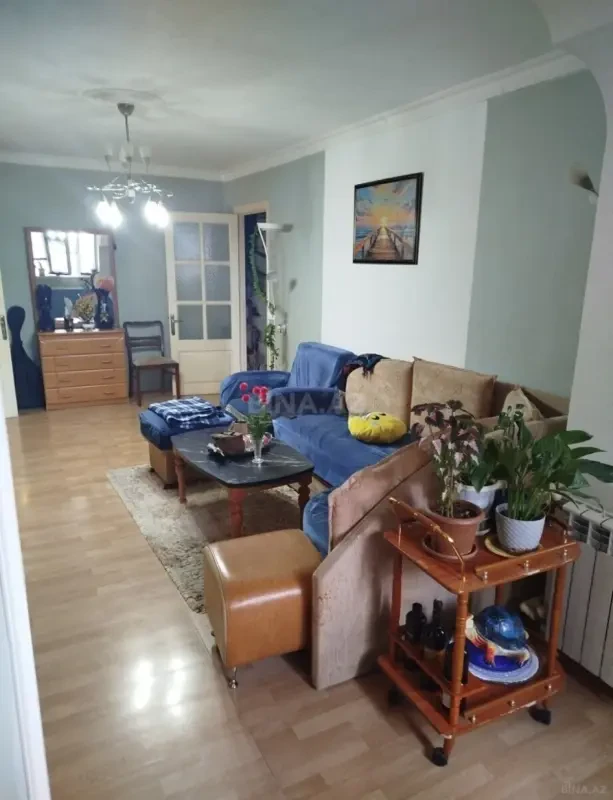 Satılır 2 otaqlı mənzil 60 m²