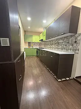 Kirayə verilir 4 otaqlı mənzil 120 m² — Bakı 4 otaq 120.00 m²