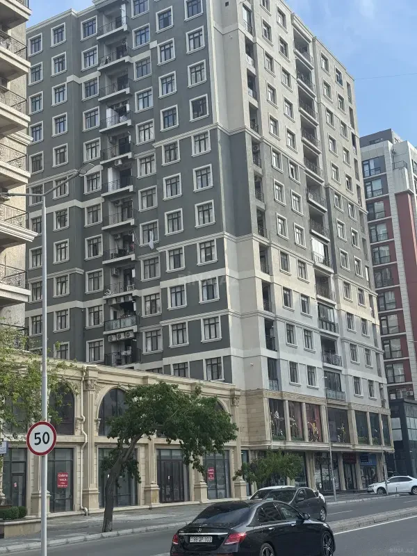 Satılır 3 otaqlı mənzil 80 m²