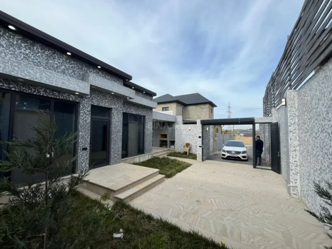 Satılır 4 otaqlı həyət evi 140 m²