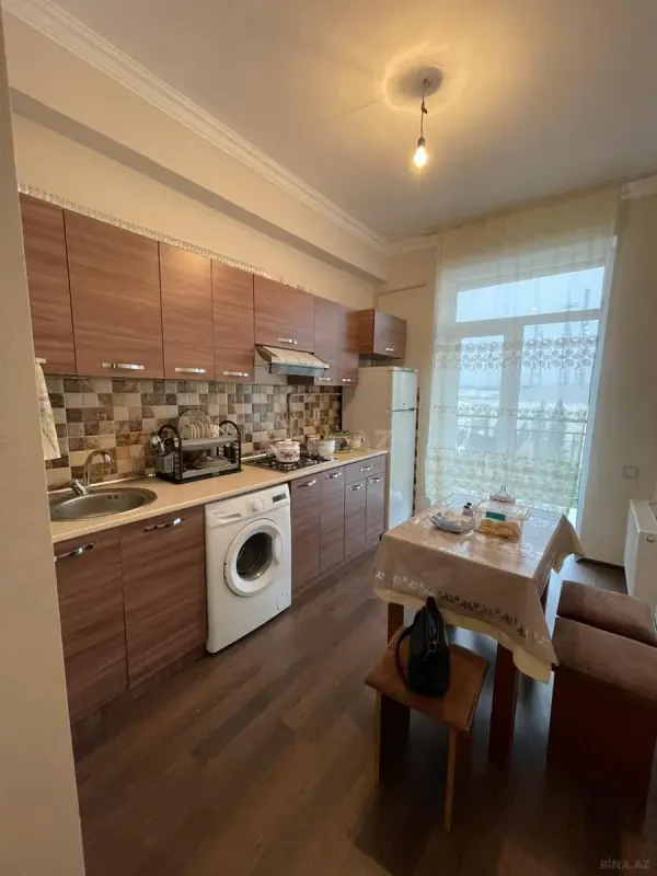 Kirayə verilir 2 otaqlı mənzil 60 m²