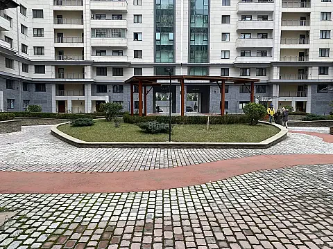 Satılır 4 otaqlı mənzil 232 m² — Bakı 4 otaq 232.00 m²