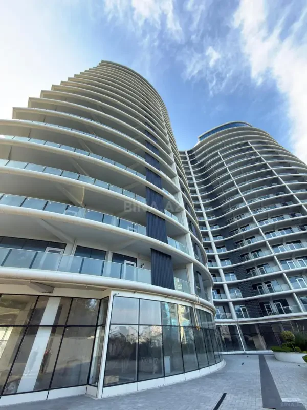 Satılır 2 otaqlı mənzil 105 m²