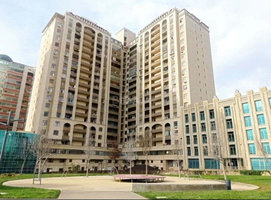 Kirayə verilir 2 otaqlı mənzil 70 m²