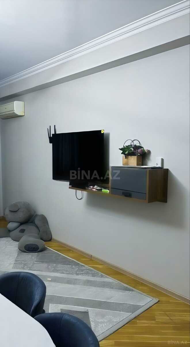 Satılır 3 otaqlı mənzil 93 m²