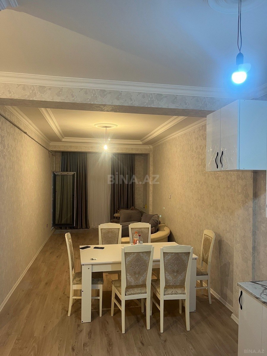 Satılır 2 otaqlı mənzil 72 m²