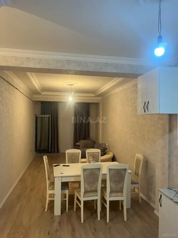 Satılır 2 otaqlı mənzil 72 m²