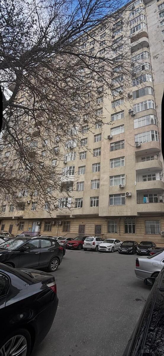 Satılır 3 otaqlı mənzil 140 m²