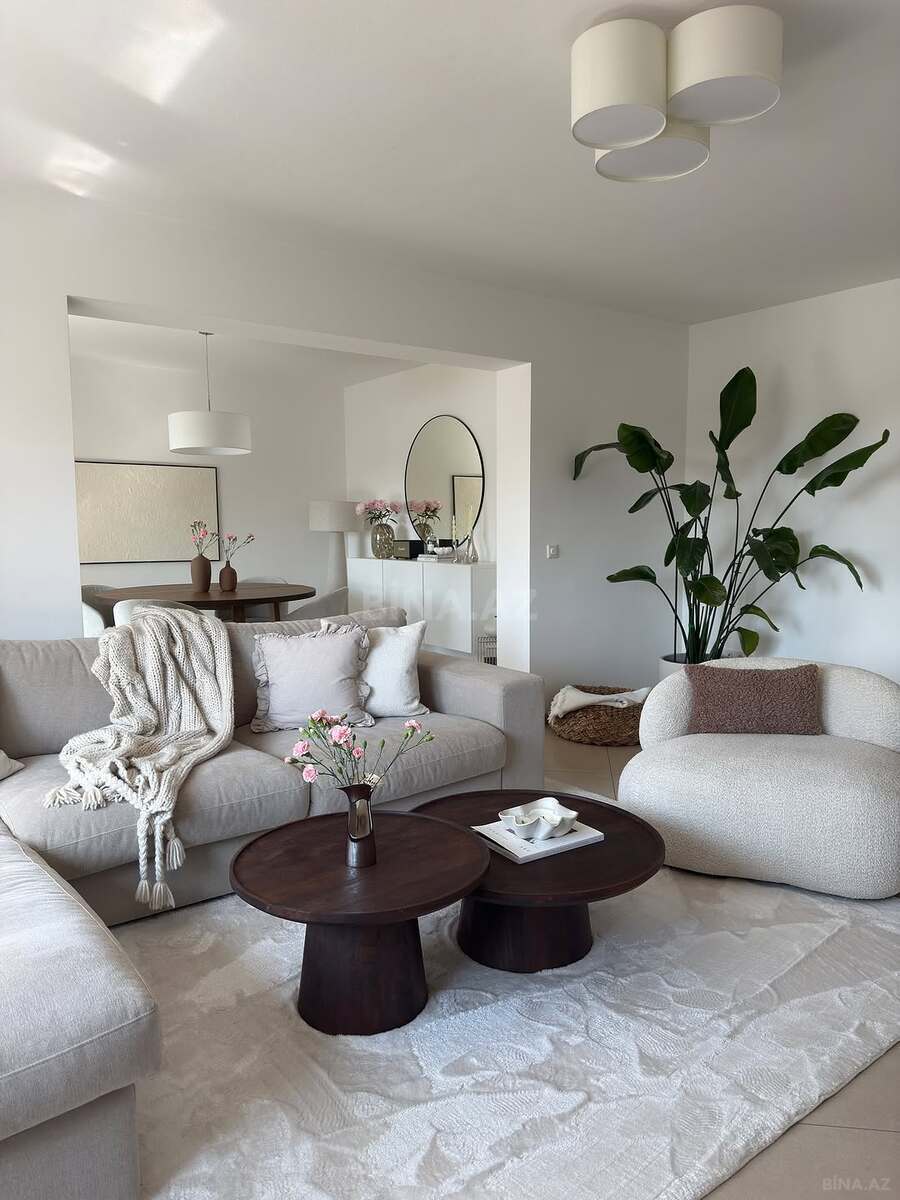 Kirayə verilir 2 otaqlı mənzil 65 m²