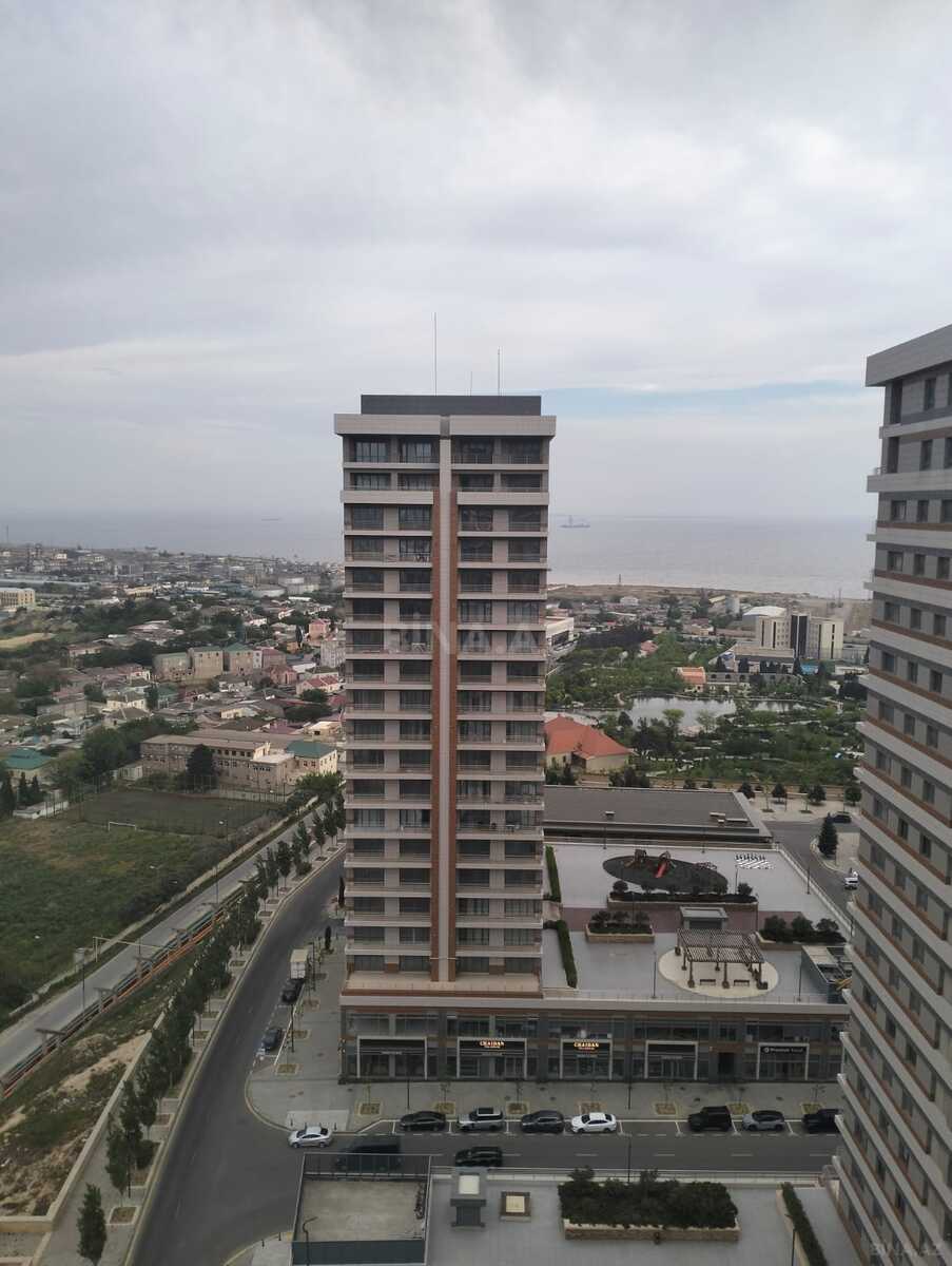Satılır 3 otaqlı mənzil 162 m²