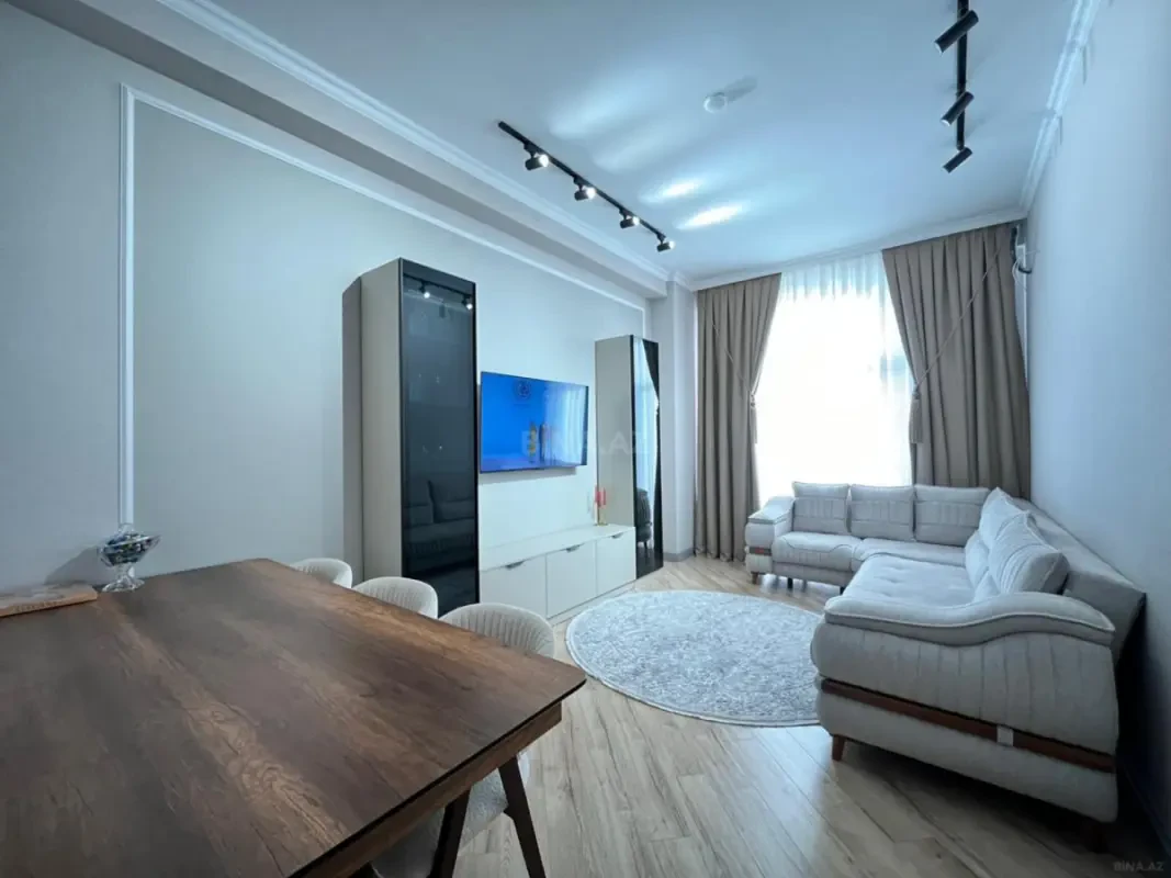 Satılır 2 otaqlı mənzil 88 m²