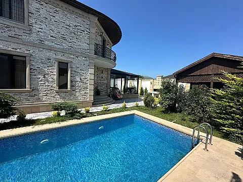 Kirayə verilir 5 otaqlı həyət evi 250 m² — Bakı, Şüvəlan 5 otaq 250.00 m²