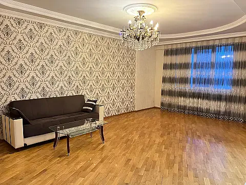 Kirayə verilir 3 otaqlı mənzil 130 m² — Bakı, Nəsimi 3 otaq 130.00 m²
