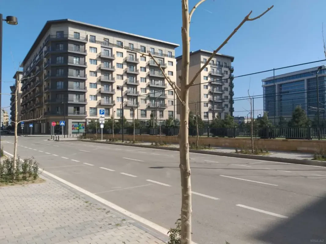 Satılır 2 otaqlı mənzil 81 m²
