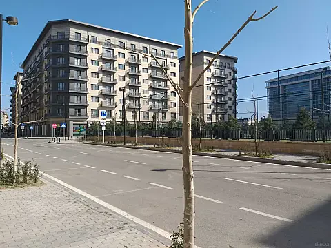 Satılır 2 otaqlı mənzil 81 m² — Bakı 2 otaq 81.00 m²