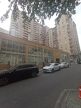 Satılır 3 otaqlı mənzil 110 m² — Bakı, Nizami 3 otaq 110.00 m²