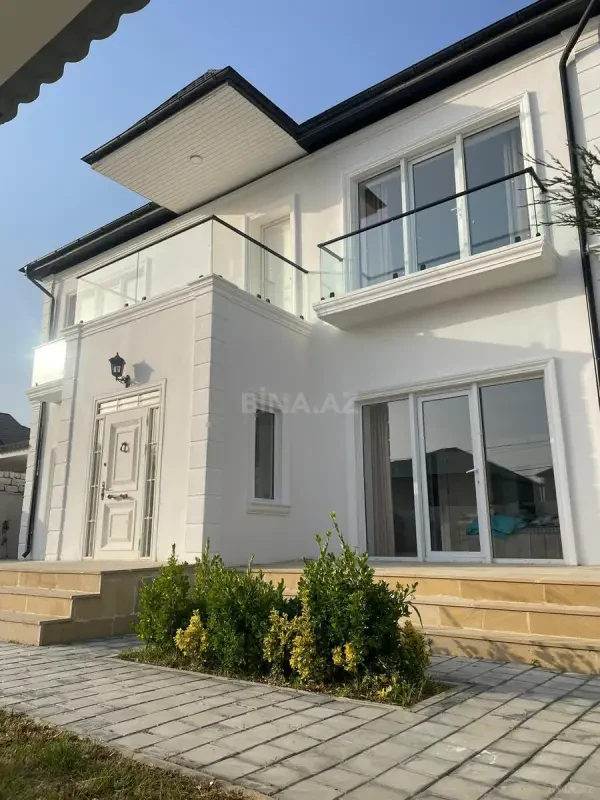 Kirayə verilir 4 otaqlı həyət evi 200 m²