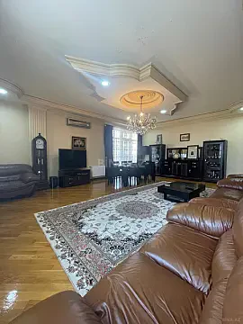 Satılır 4 otaqlı mənzil 250 m² — Bakı 4 otaq 250.00 m²