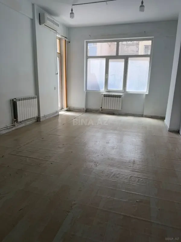 Kirayə verilir obyekt 150 m²