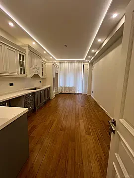 Satılır 4 otaqlı mənzil 195 m² — Bakı, Nizami 4 otaq 195.00 m²
