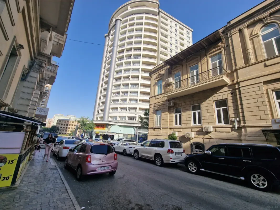 Kirayə verilir 2 otaqlı mənzil 60 m²