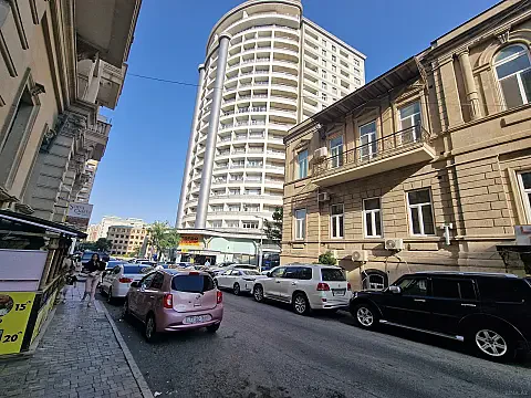 Kirayə verilir 2 otaqlı mənzil 60 m² — Bakı, Nizami 2 otaq 60.00 m²