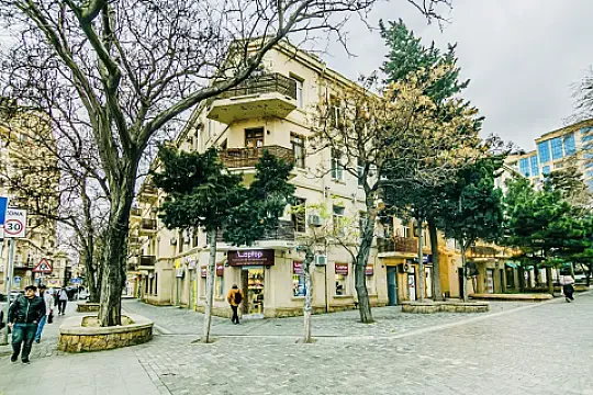 Satılır 3 otaqlı mənzil 105 m² — Bakı, Sahil qəs. 3 otaq 105.00 m²