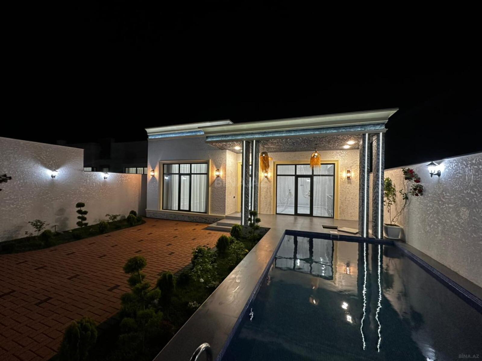 Satılır 4 otaqlı həyət evi 155 m²