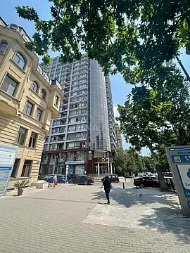 Satılır 4 otaqlı mənzil 200 m² — Bakı 4 otaq 200.00 m²