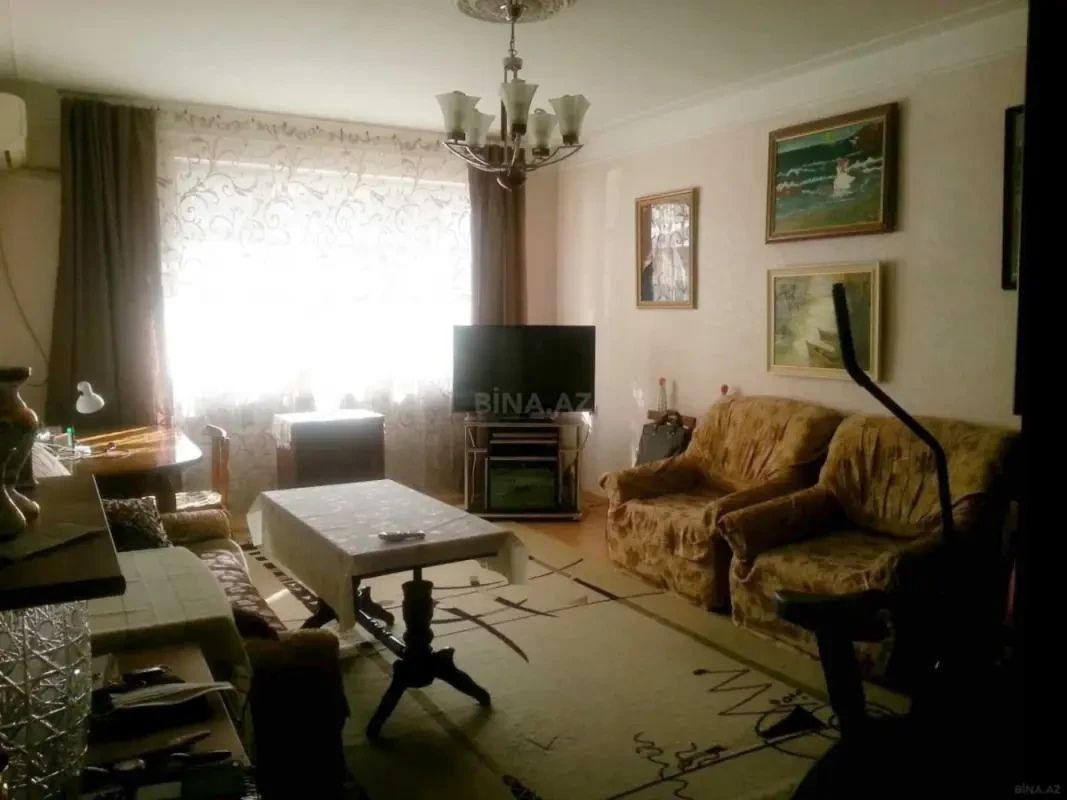 Satılır 4 otaqlı mənzil 90 m²