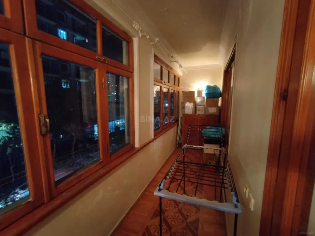 Satılır 4 otaqlı mənzil 110 m²