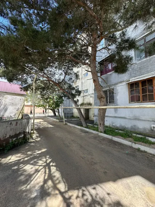 Satılır 2 otaqlı mənzil 65 m²