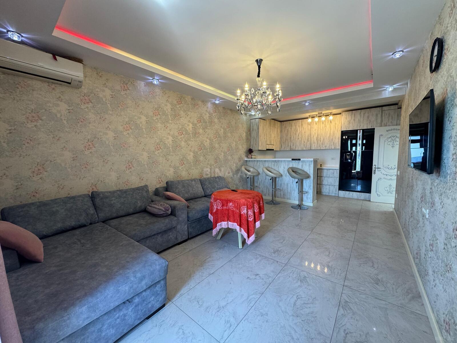 Kirayə verilir 3 otaqlı mənzil 90 m²