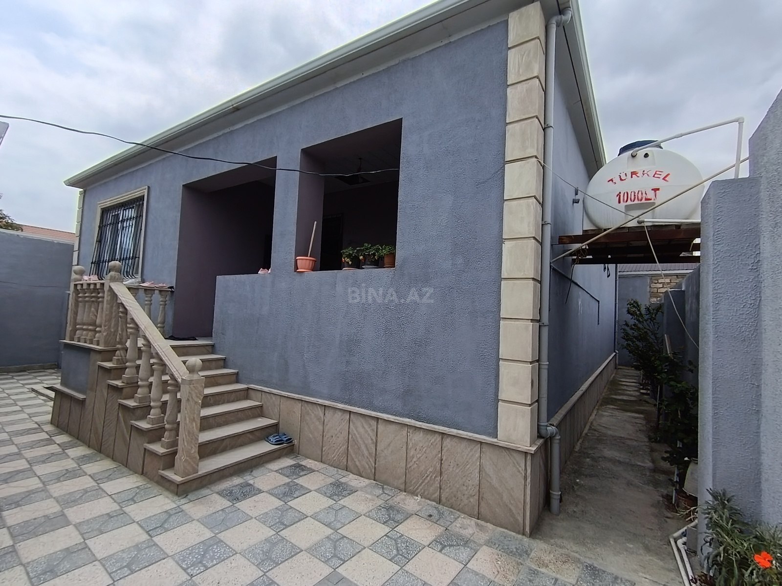 Satılır 4 otaqlı həyət evi 140 m²