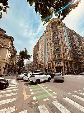Kirayə verilir 3 otaqlı ofis 165 m² — Bakı, Sahil qəs. 3 otaq 165.00 m²